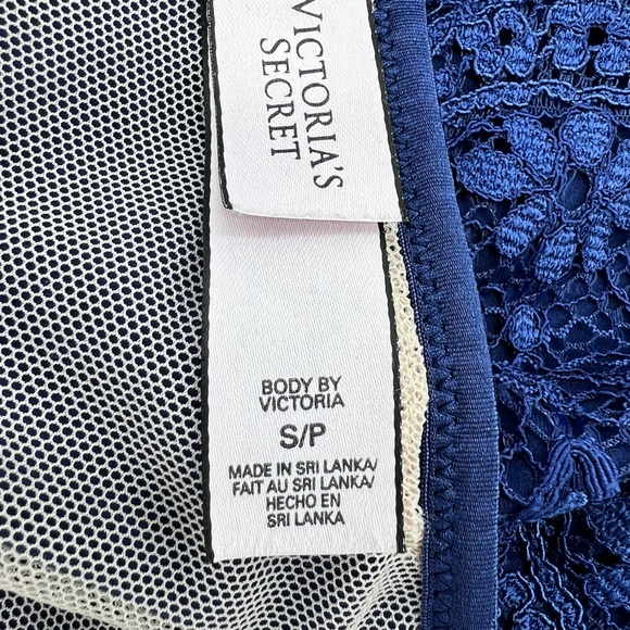 Victoria Secret Lace Wireless Bra Size Small - Picture 6 of 10